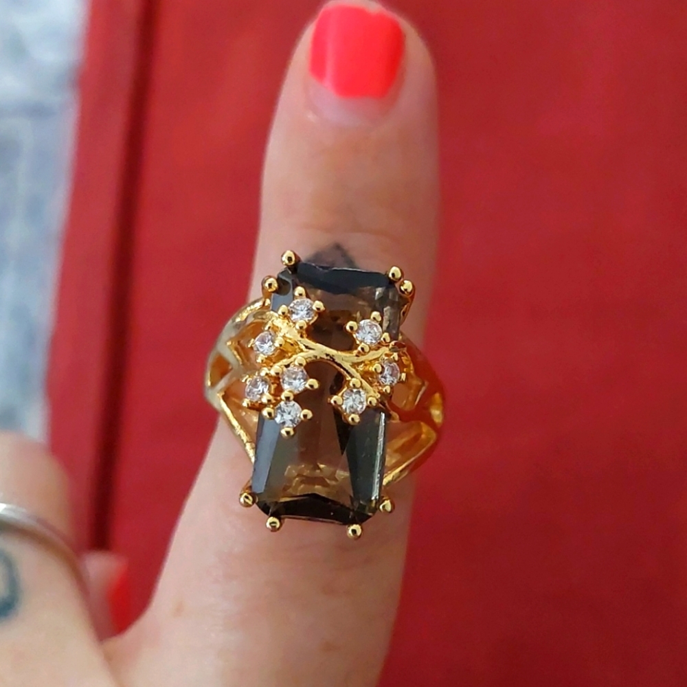 14k Gold Plated Size 7 Statement Ring